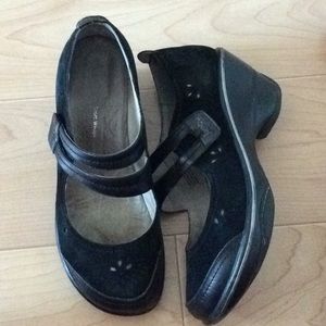 Jambu dress shoes 😍😍